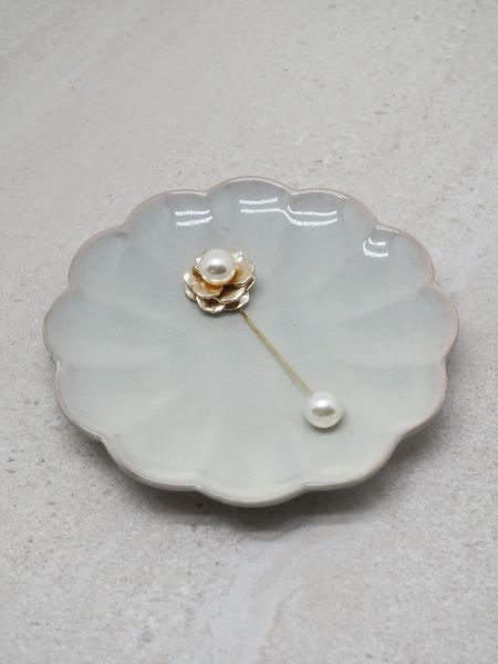 Hovedbilde 7DAYS brosje blomsterpin gull