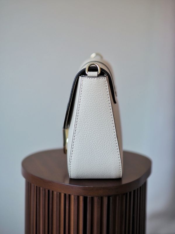 Charlotte skinnveske off-white