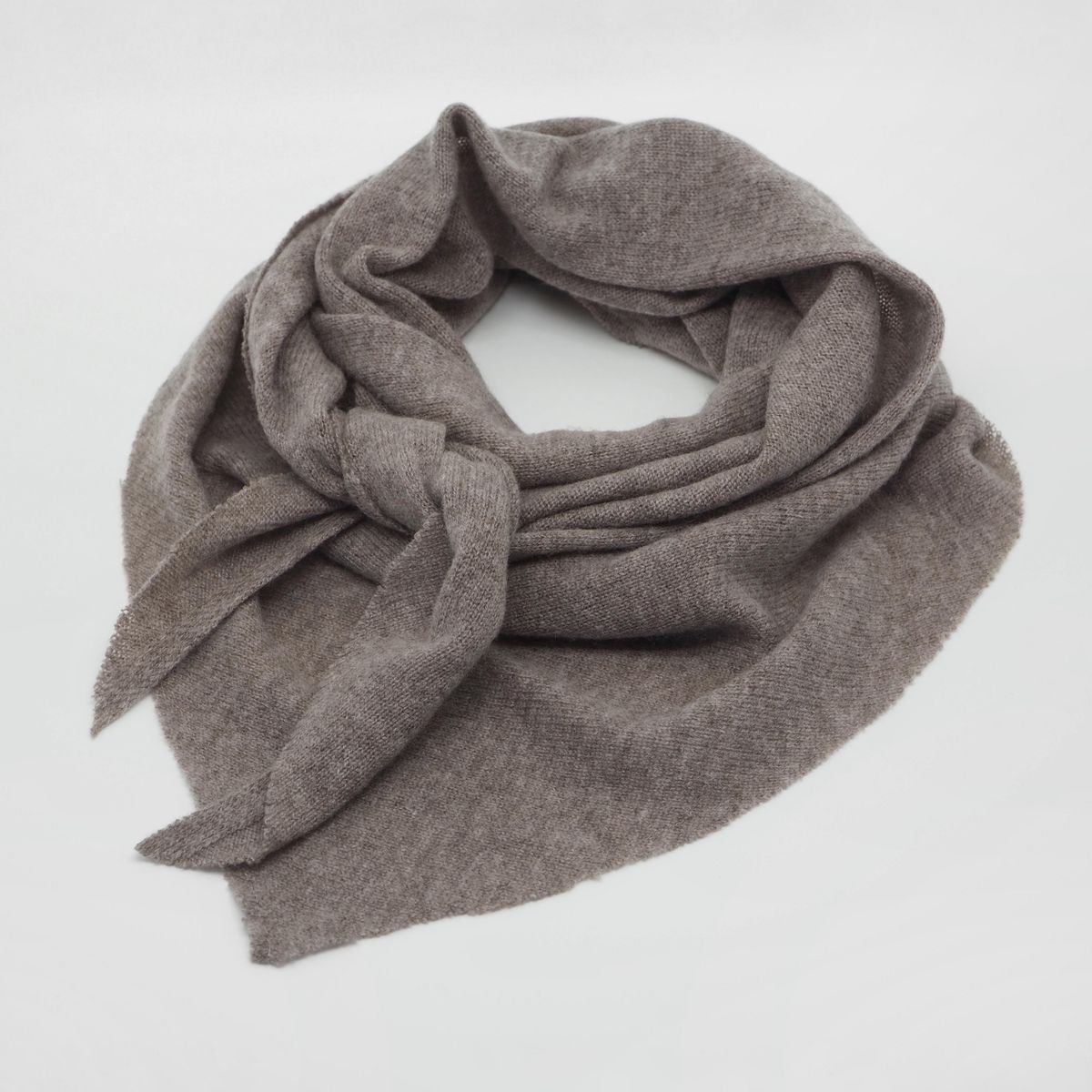 Ullskjerf triangel stort melertbrun