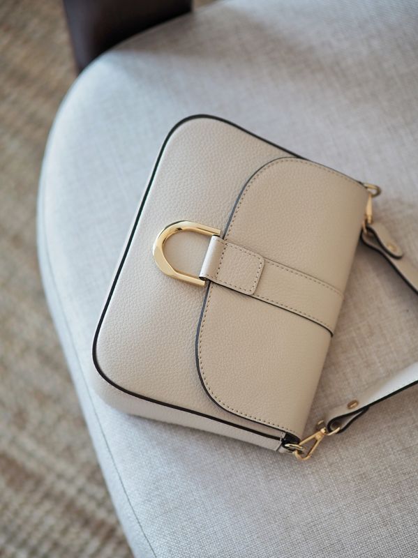 Charlotte skinnveske off-white
