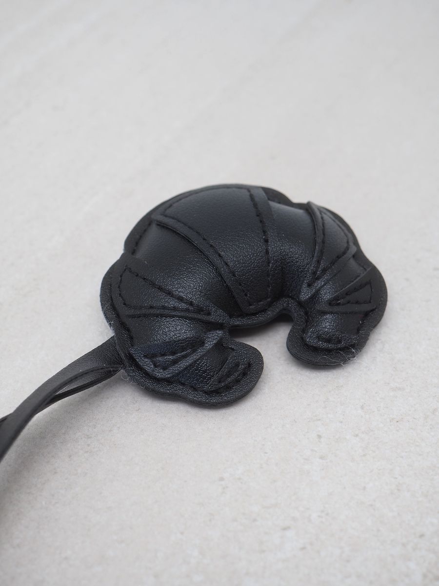 Veskepynt croissant svart