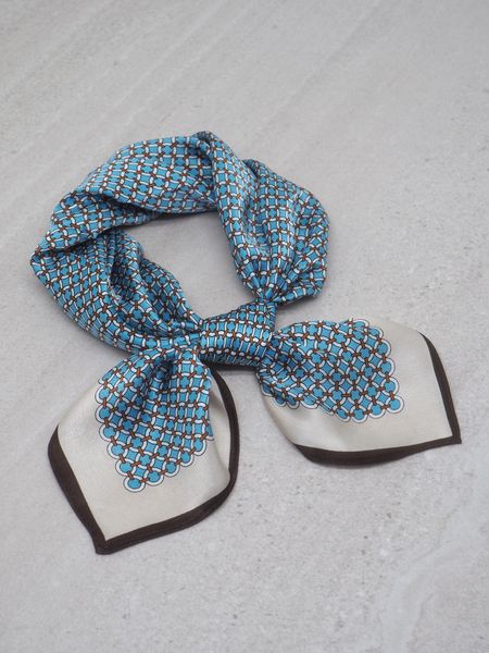 Hovedbilde 7DAYS silkeskjerf mini blå og mørkebrun