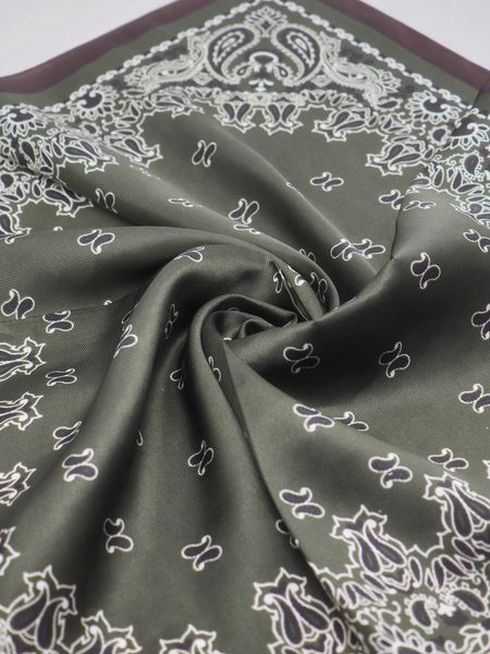 Hovedbilde Satengskjerf paisley grønn og brun 