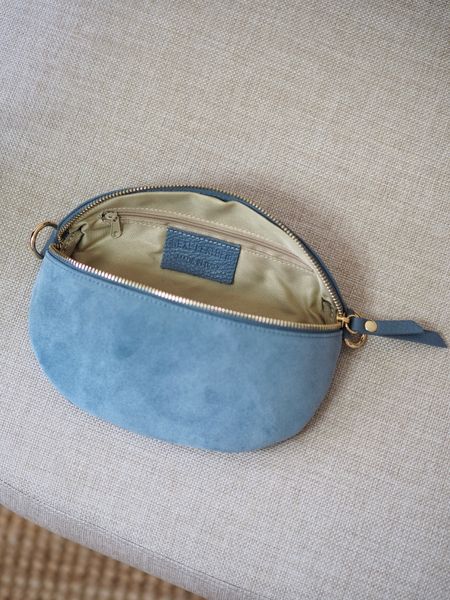 Hovedbilde Skinn bumbag semsket dueblå