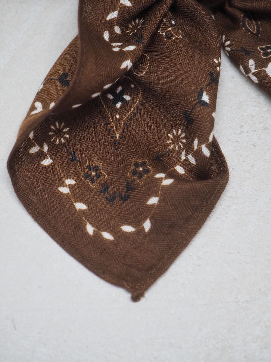 Lunt skjerf mørkebrunt