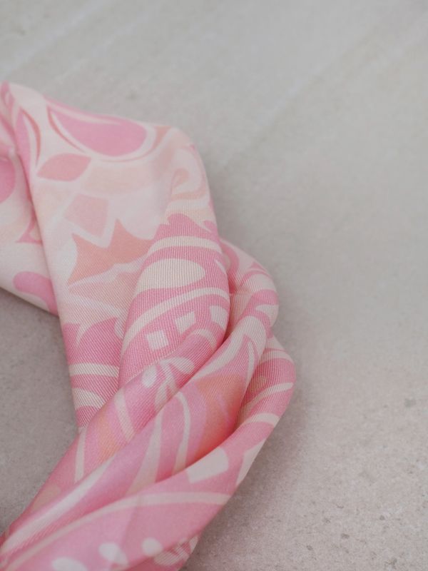 Silkeskjerf 7DAYS stort rosa