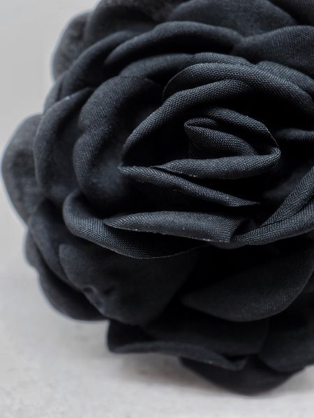 Hovedbilde Hårklype stoffrose svart