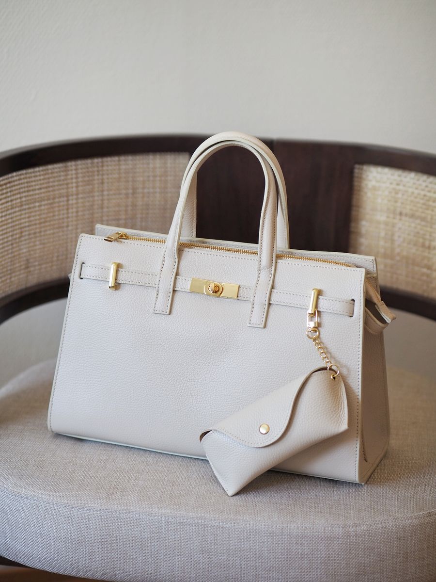 Stor klassisk skinnveske off-white