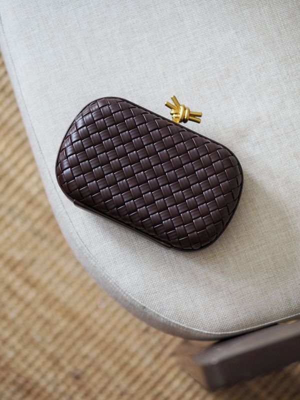 Clutch eskeveske brun