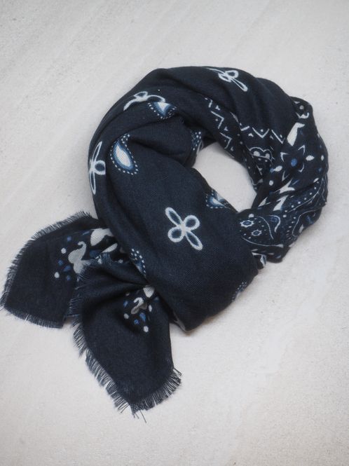 Hovedbilde Paislyskjerf mørkeblå