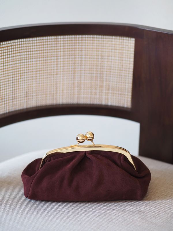 Semsketskinn puch-veske bordeaux 