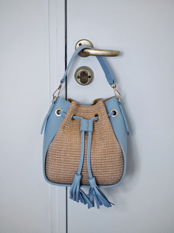 Raffia pumpadurveske dueblå