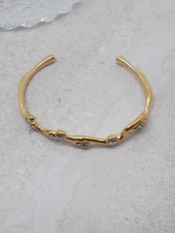 Armring med zirkoner