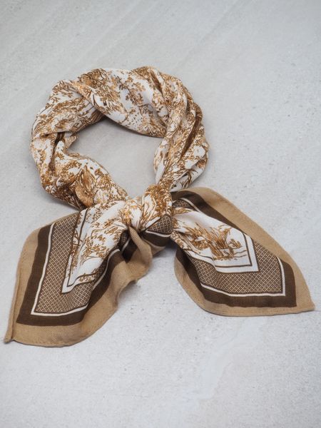 Hovedbilde Lunt skjerf brunt