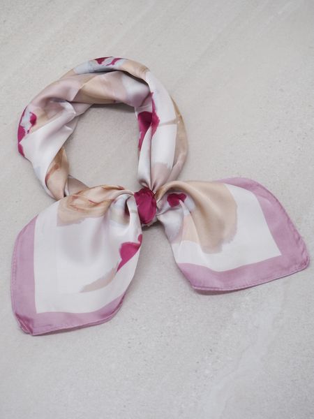 Hovedbilde Satengskjerf beige og fuksia