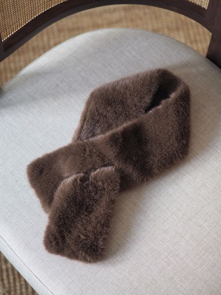 Hovedbilde Fuskepels skjerf brun