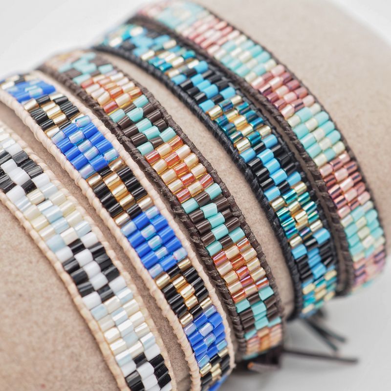 Makrame armbånd med perler