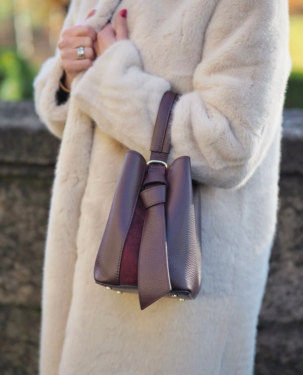 Bøtteveske glatt skinn bordeaux