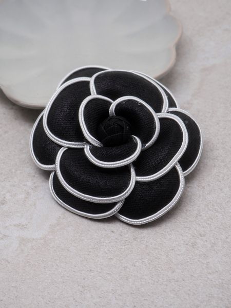 Hovedbilde 7DAYS brosje rose svart