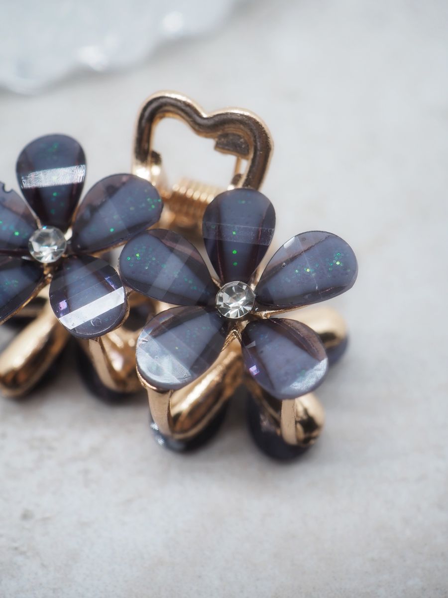 Hårkiype blomster mørkeblå