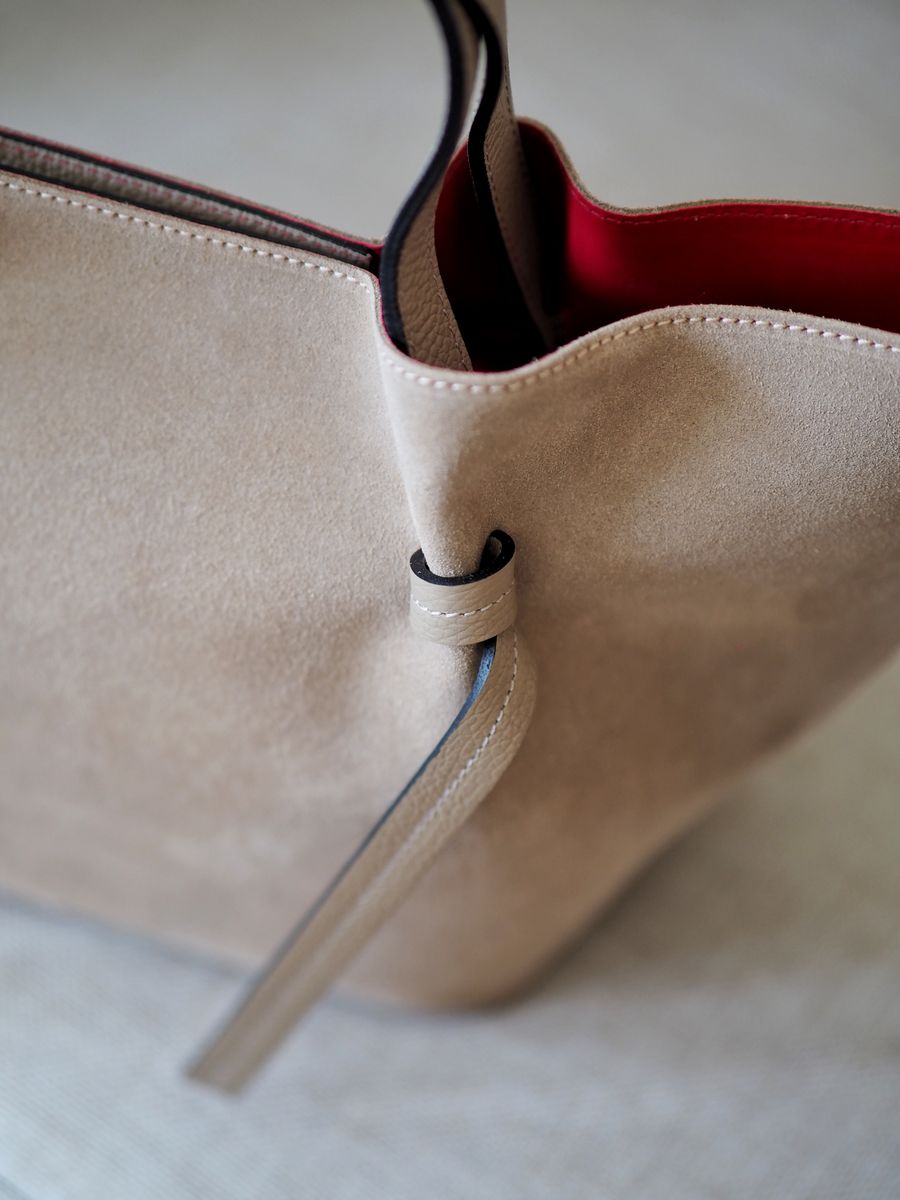 Semsket skinnveske beige