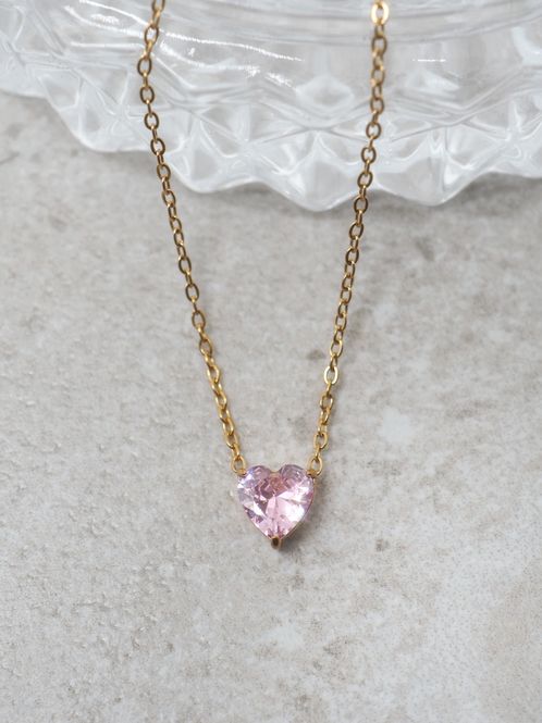 Hovedbilde Kjede med lite hjerteanheng rosa stål gullfarget