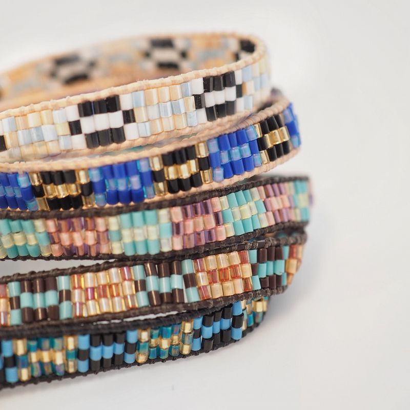 Makrame armbånd med perler